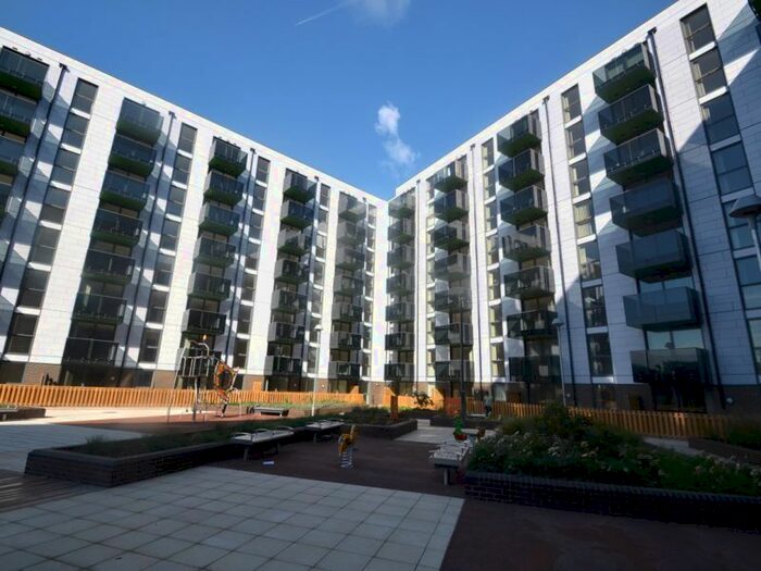 3 Bedroom Flat To Rent In Swanton Court, Thurston Point, Lewisham, SE13