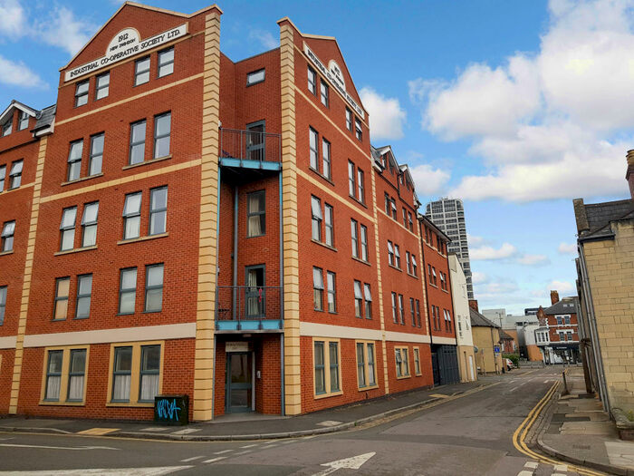 2 Bedroom Apartment To Rent In Harding Street, Swindon, Wiltshire, SN1