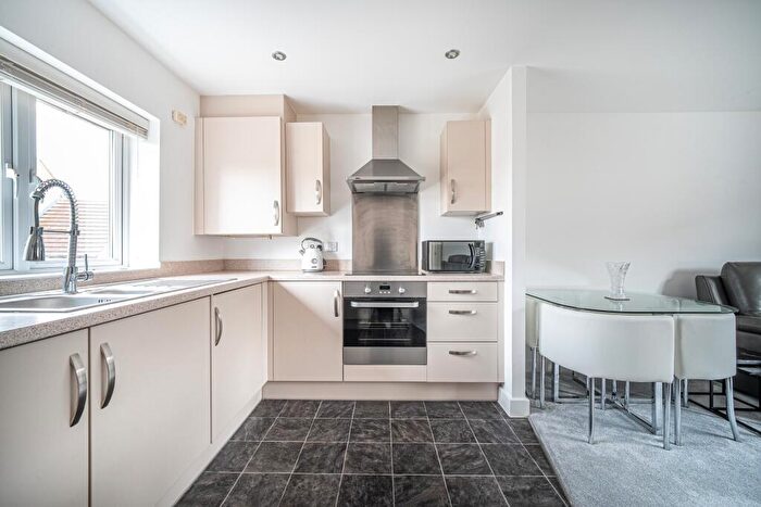 2 Bedroom Coach House For Sale In Masham Walk, Andover, SP11