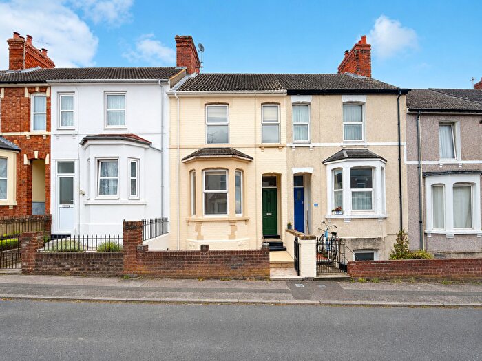 2 Bedroom Terraced House For Sale In Exmouth Street, Swindon, SN1