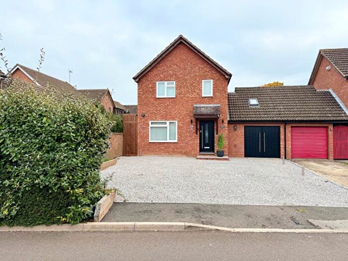 3 Bedroom Detached House To Rent In Ellenstow, Bradwell Village, MK13