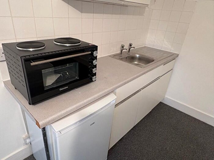 Studio To Rent In Pandora Road, London, NW6