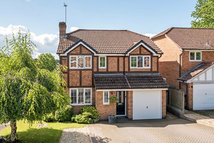 4 Bedroom Detached House For Sale In Elmbridge Drive, Monkspath, Solihull, B90