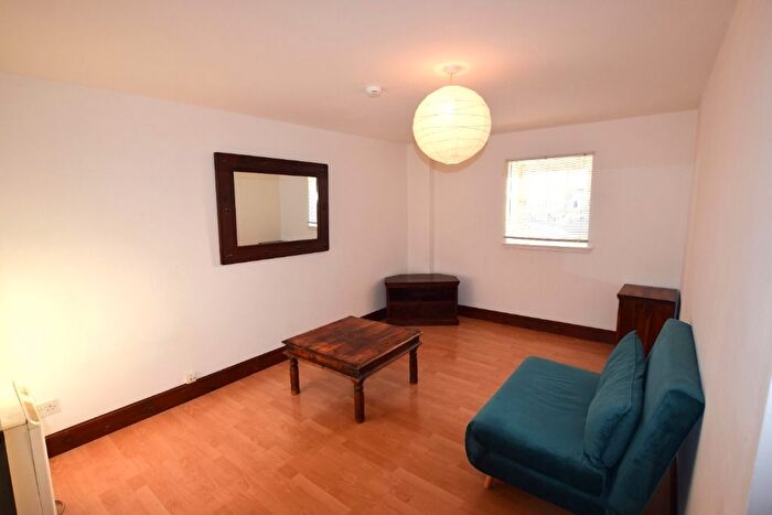 2 Bedroom Flat To Rent In Couper Street, Leith, Edinburgh, EH6