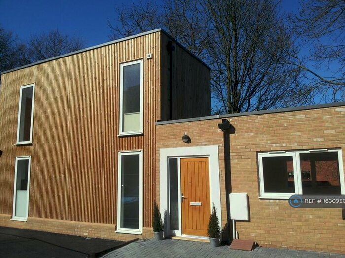 2 Bedroom Semi-Detached House To Rent In Anerley Road, London, SE20