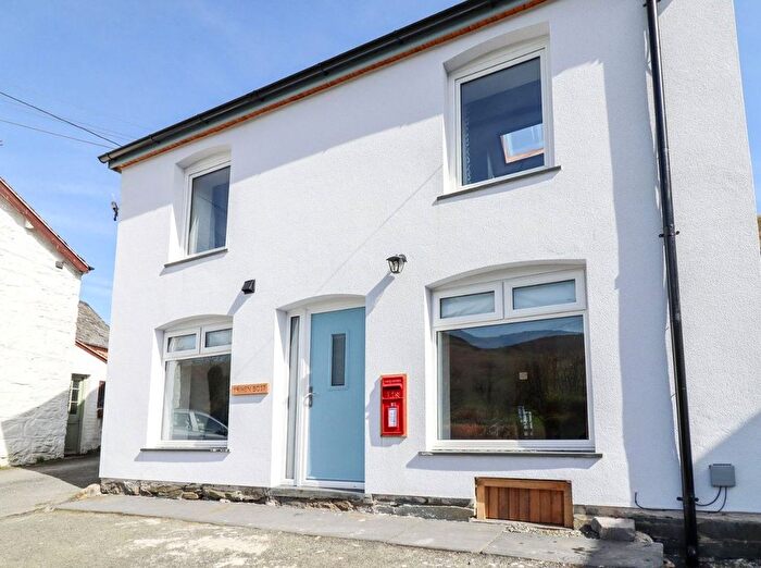 3 Bedroom Cottage For Sale In Mallwyd, Machynlleth, Gwynedd, SY20