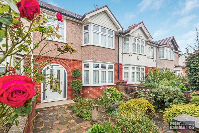 3 Bedroom Property For Sale In Horsenden Lane North, Greenford, UB6