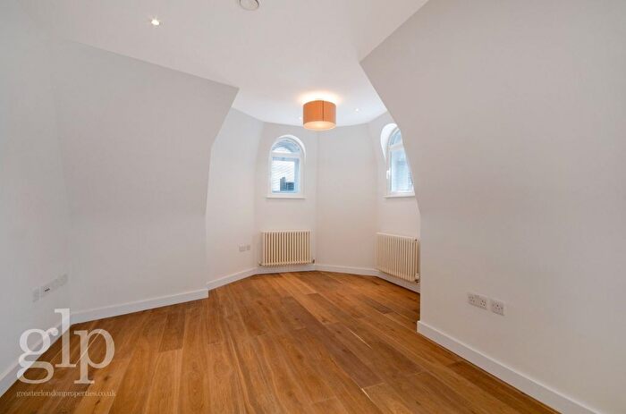 1 Bedroom Flat To Rent In Lisle Street, Soho, WC2H