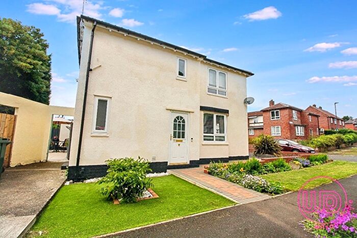 2 Bedroom Flat For Sale In Whitgrave Road, Kenton, Newcastle Upon Tyne, Tyne Amp; Wear, NE5