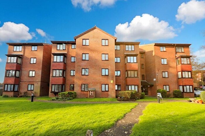 1 Bedroom Retirement Property For Sale In Rayners Lane, Harrow, HA2