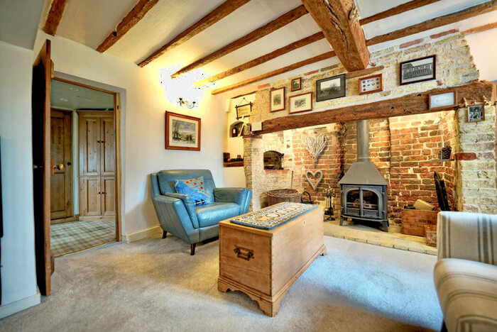 4 Bedroom Detached House For Sale In High Street, Offord D'Arcy, PE19