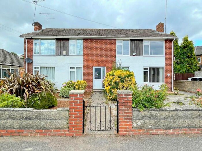 2 Bedroom Flat To Rent In Bournemouth, BH12