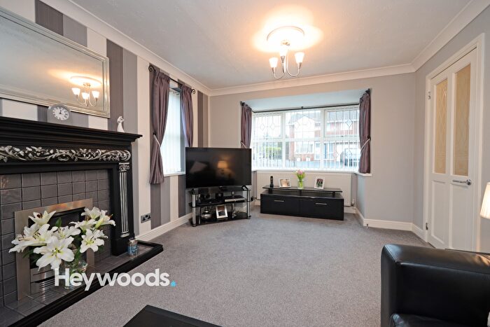 4 Bedroom Detached House For Sale In Wimberry Drive, Newcastle-under-Lyme, Staffordshire, ST5