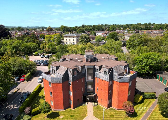 1 Bedroom Flat For Sale In Allenview Road, Wimborne, Dorset, BH21