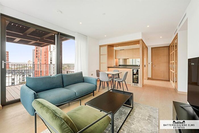 2 Bedroom Flat To Rent In Legacy Building, Embassy Gardens, SW11