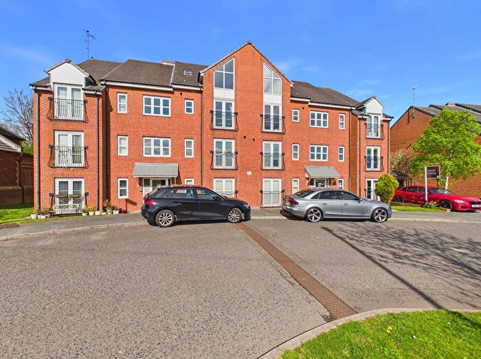 2 Bedroom Flat For Sale In The Willows, Gateshead, NE10