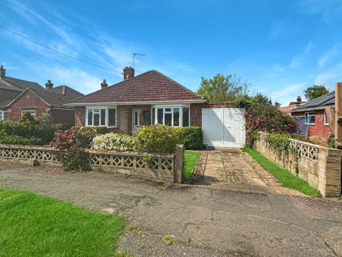 2 Bedroom Detached Bungalow To Rent In Ernest Road, Wivenhoe, CO7