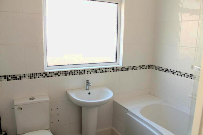2 Bedroom Bungalow To Rent In Sunninghill Avenue, Hove, East Sussex, BN3