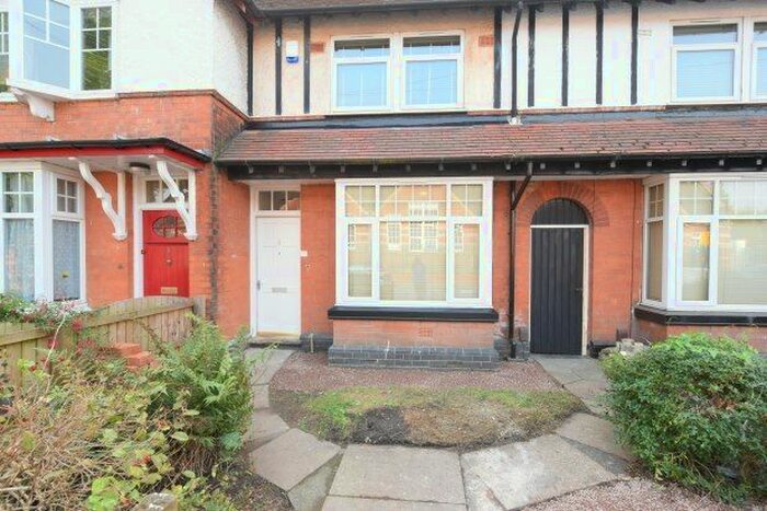 5 Bedroom Terraced House To Rent In Umberslade Road, Birmingham, B29