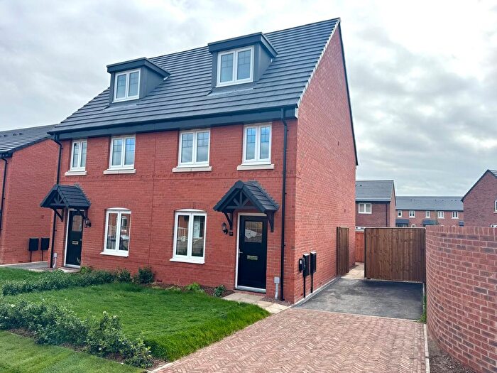 3 Bedroom Property To Rent In Robin Crescent, Crewe, CW2