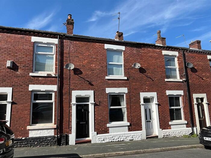 2 Bedroom Terraced House For Sale In Grey Street, Stalybridge, SK15