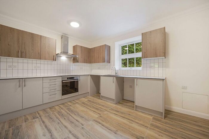2 Bedroom Flat To Rent In Navigation Drive, Enfield, EN3