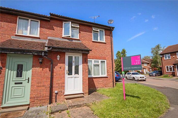 3 Bedroom Semi-Detached House To Rent In Cross Gates Close, Martins Heron, Bracknell, Berkshire, RG12