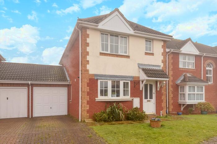 3 Bedroom Detached House To Rent In Avian Gardens, Bognor Regis, PO21