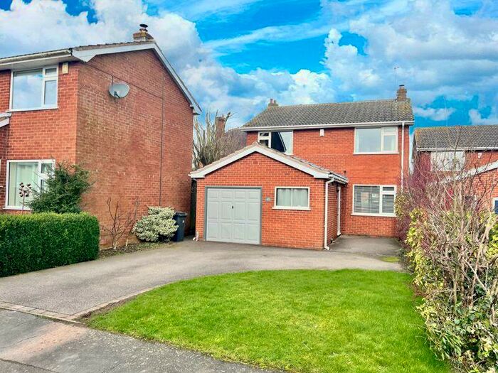 4 Bedroom Detached House For Sale In De Verdun Avenue, Belton, LE12