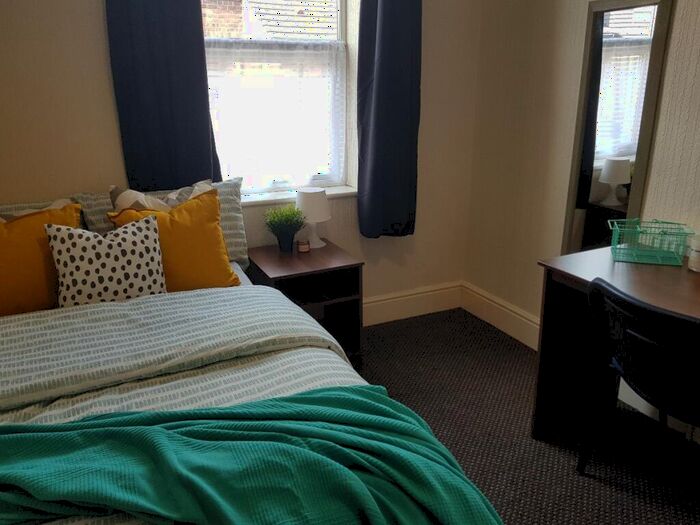 4 Bedroom Terraced House To Rent In Saxony Road, Liverpool, L7