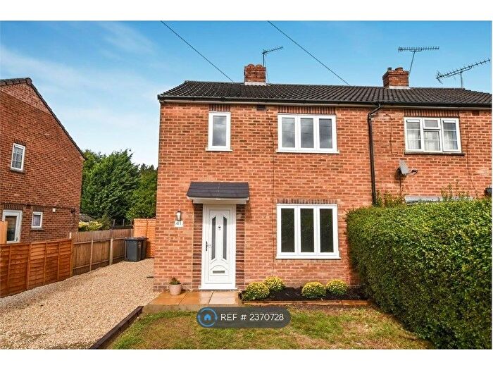 2 Bedroom Semi-Detached House To Rent In Sandycroft Road, Amersham, HP6