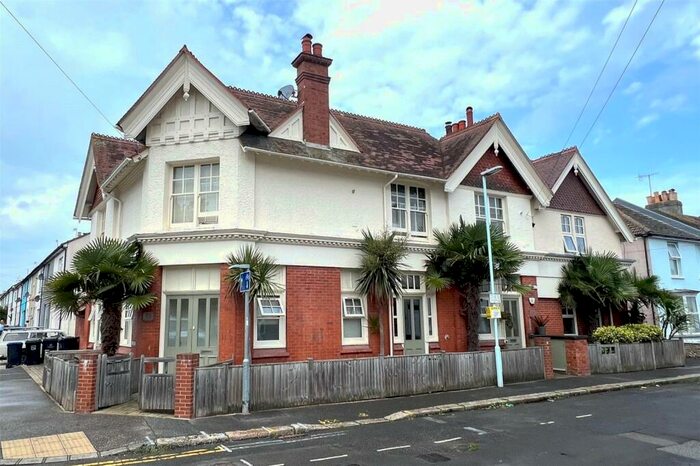 1 Bedroom Apartment To Rent In Dagmar Street, Worthing, West Sussex, BN11