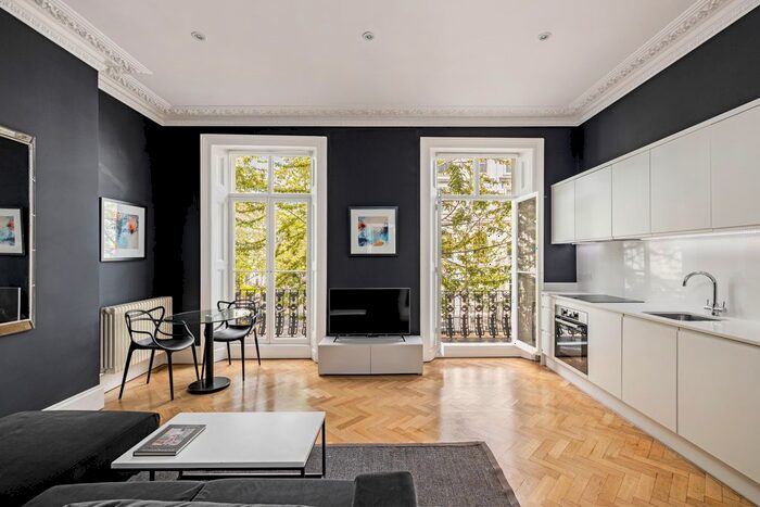 1 Bedroom Flat To Rent In Brunswick Gardens, London, W8