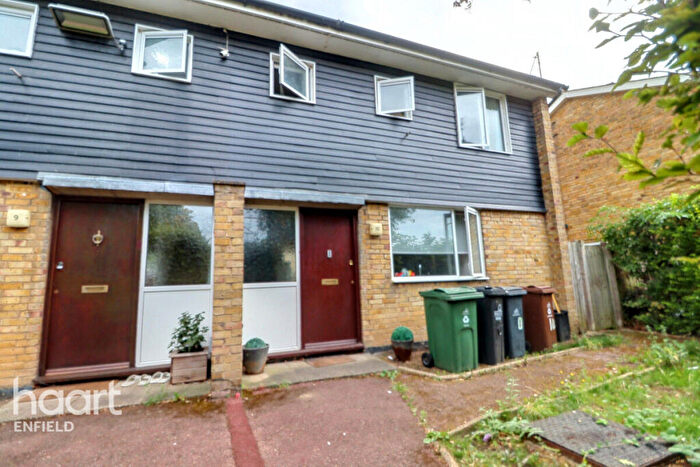 3 Bedroom Semi Detached House For Sale In Norton Close, London, E4