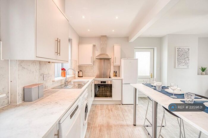 4 Bedroom Terraced House To Rent In Thicket Avenue, Bristol, BS16