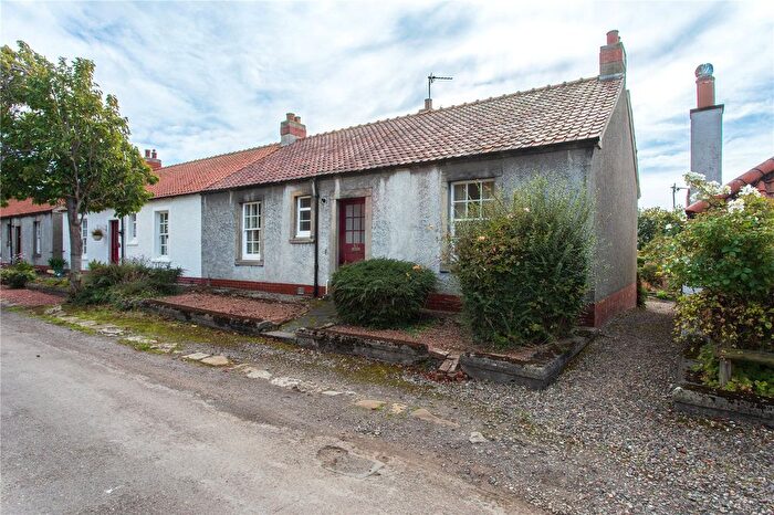 2 Bedroom Bungalow For Sale In Charlestown, Dunfermline, KY11
