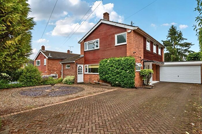 4 Bedroom Detached House For Sale In Hughenden Valley, Buckinghamshire, HP14
