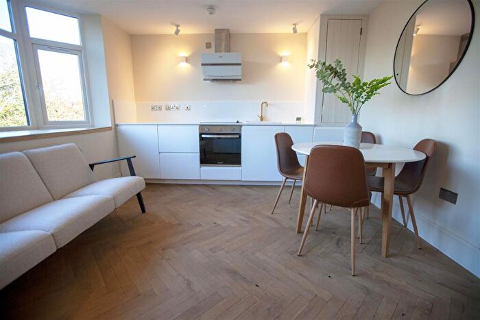 1 Bedroom Flat To Rent In Wilbraham Road Manchester, M16
