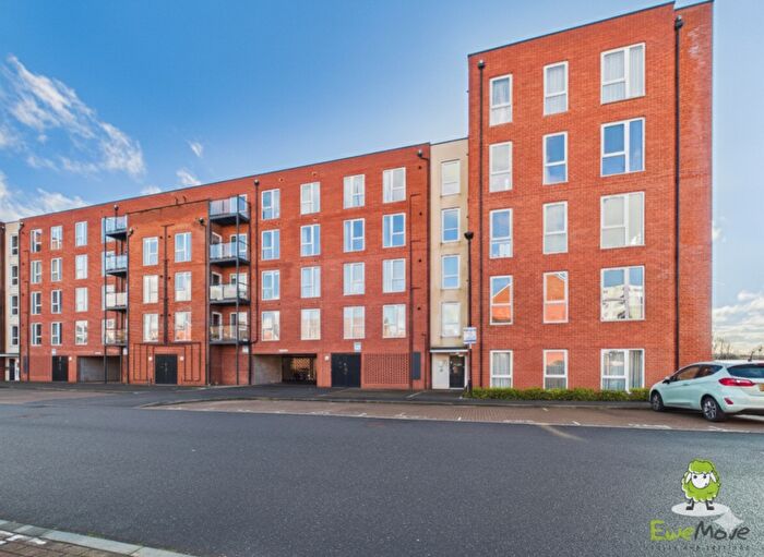 2 Bedroom Flat For Sale In Lambert Court, Basingstoke, RG21