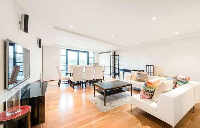 2 Bedroom Apartment To Rent In St. Johns Wood Road, St Johns Wood, London, NW8