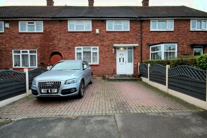 4 Bedroom Terraced House To Rent In Annalee Gardens, South Ockendon, Essex, RM15