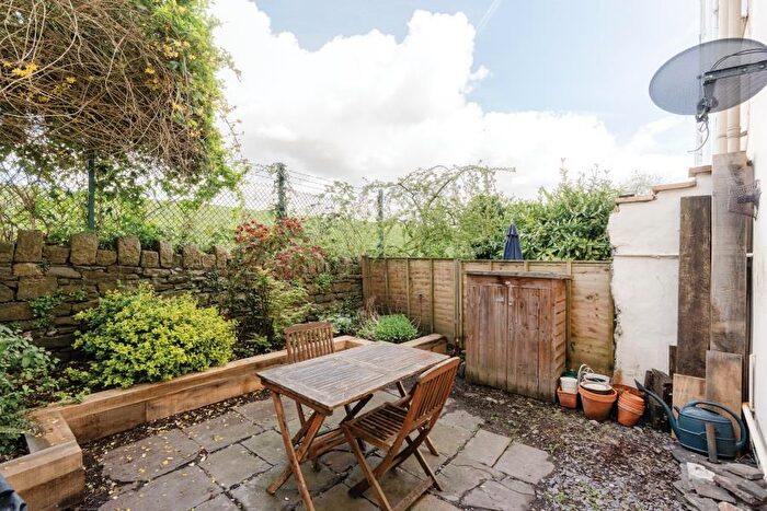 1 Bedroom Flat To Rent In Southleigh Road, Clifton, Bristol, BS8