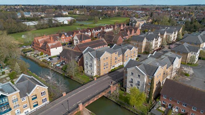 2 Bedroom Apartment For Sale In Rackham Place, Oxford, OX2