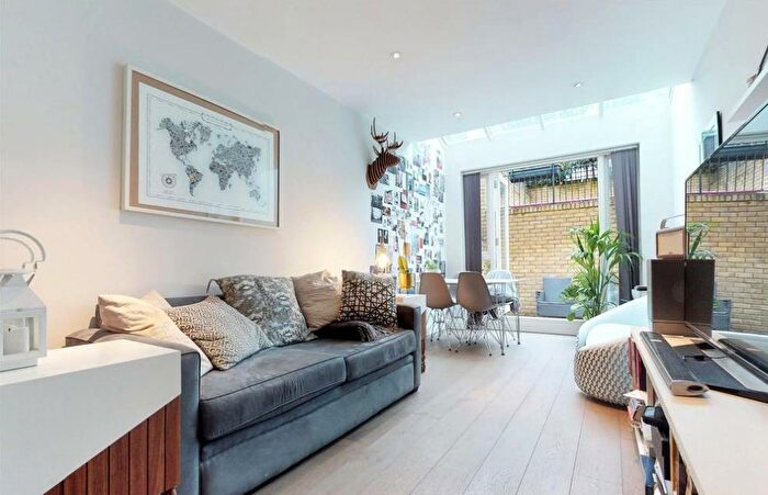 2 Bedroom Apartment To Rent In Harewood Avenue, Marylebone, London, NW1