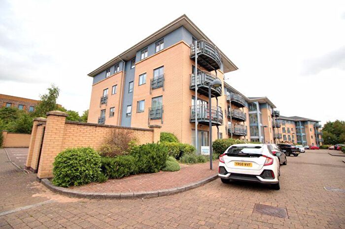 2 Bedroom Apartment To Rent In Castle Quay Close, Nottingham, NG7