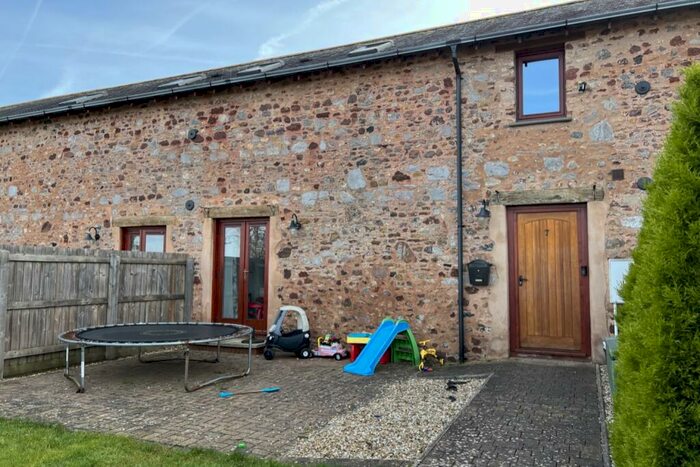 3 Bedroom Barn Conversion To Rent In Gatehouse Barns Secmaton Lane, Dawlish, Devon, EX7
