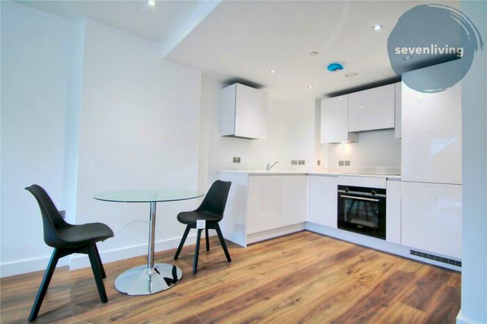 1 Bedroom Apartment To Rent In The Grand Exchange, Market Street, Bracknell, Berkshire, RG12