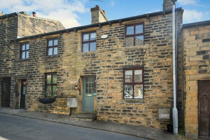 2 Bedroom Terraced House To Rent In Green End Road, East Morton, Keighley, BD20