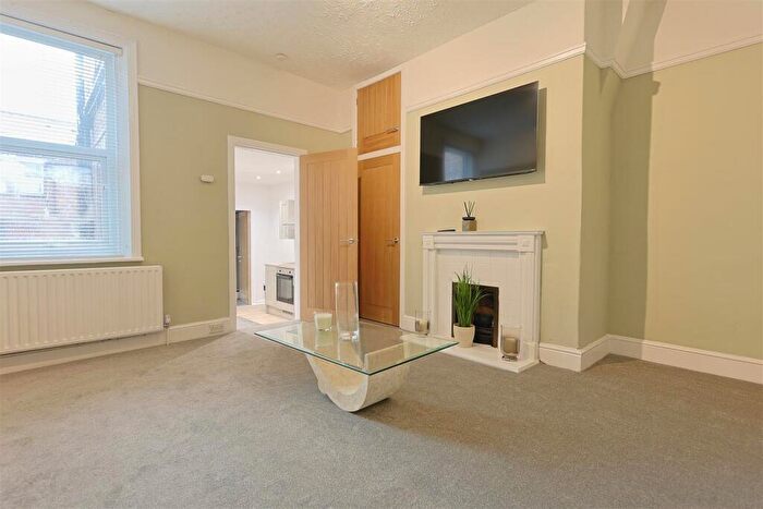 2 Bedroom Flat To Rent In Coniston Avenue, Jesmond, Newcastle Upon Tyne, NE2