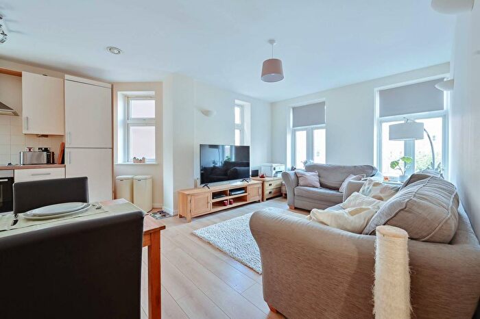 2 Bedroom Flat For Sale In Silas Court, Watford, WD17